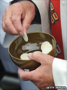 communion distribution.jpg